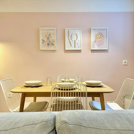 Cosy Hypercentre شقة *