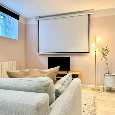 شقة Cosy Hypercentre