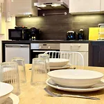 Cosy Hypercentre Апартаменты